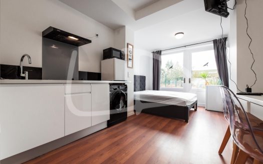 HOUSE STRASSEN