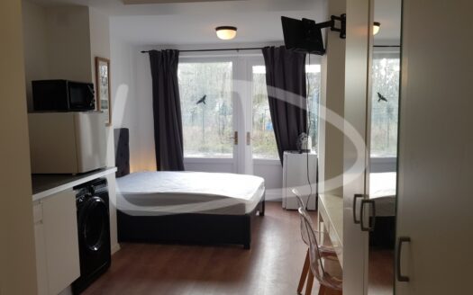APARTMENT STRASSEN