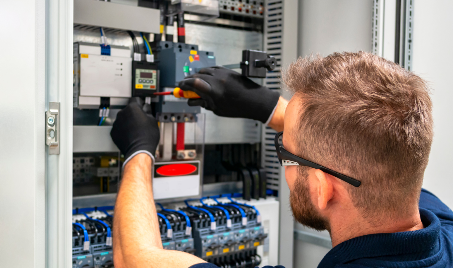 Electrician - Maintenance LD Home Real Estate Luxembourg.png