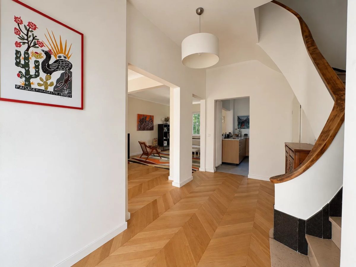 Maison familiale rénovée avec jardin